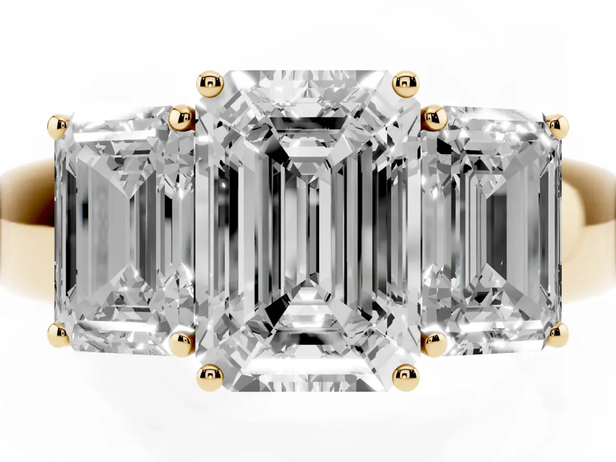 Three-Stone Emerald Cut Cut Diamond Ring with Prong Setting and Classic Band Yellow gold