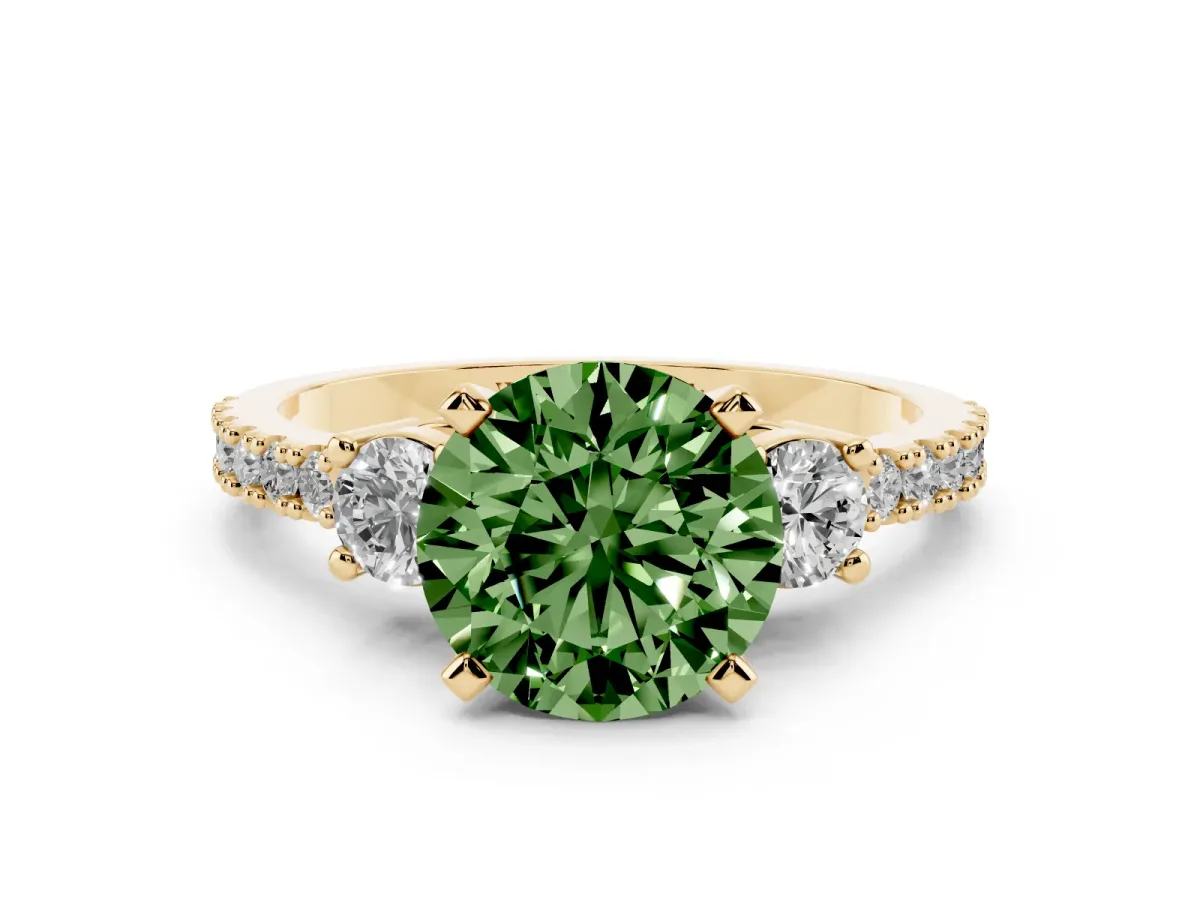 Fancy Green Round Cut Three-Stone Diamond Pavé Band with Prong Setting Yellow gold