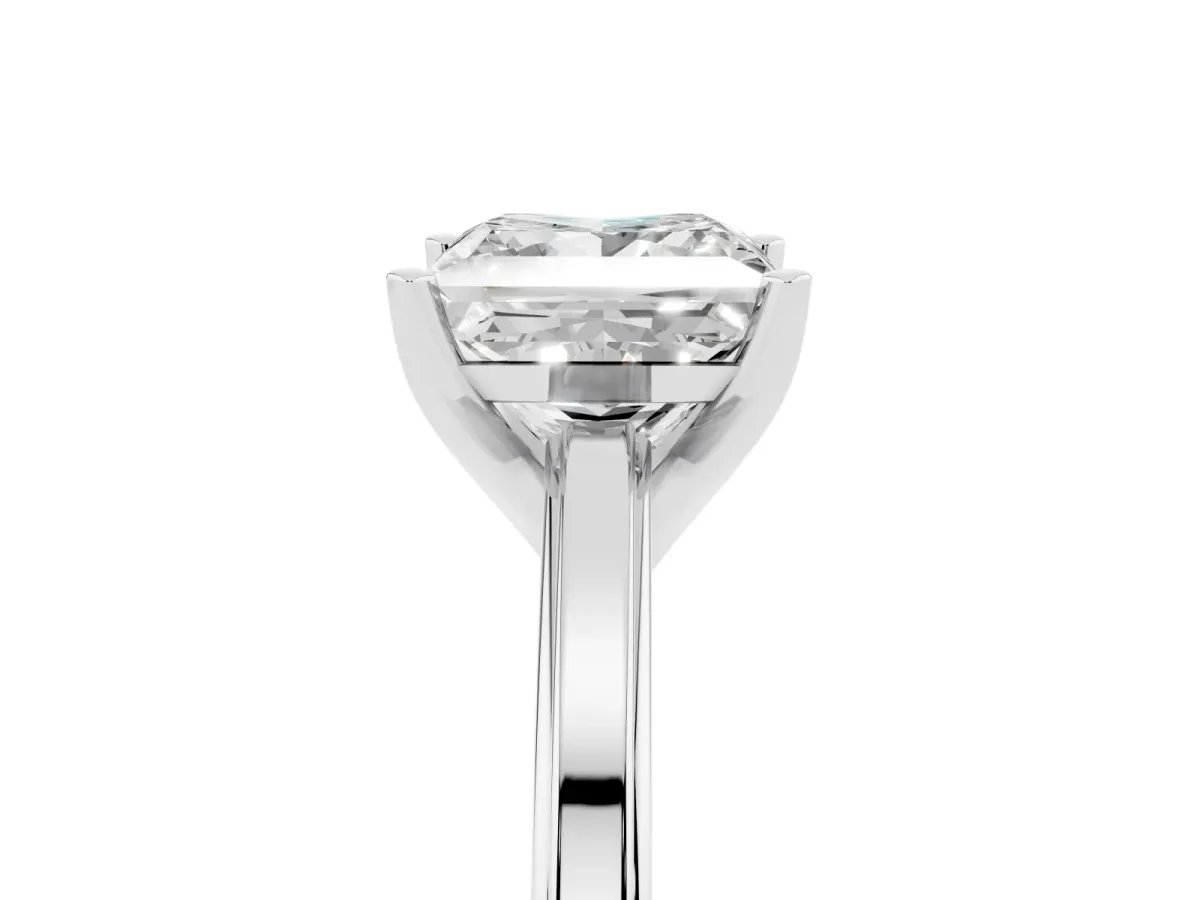 Princess Cut Solitaire Diamond Ring with Four-Prong Setting and Classic Band Platinum