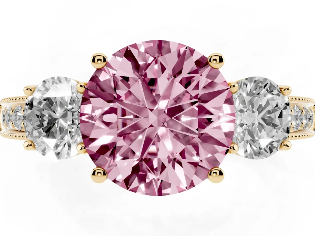 Fancy Pink Round Cut Three-Stone Diamond Ring with Pavé Band and Four-Prong Setting Yellow gold