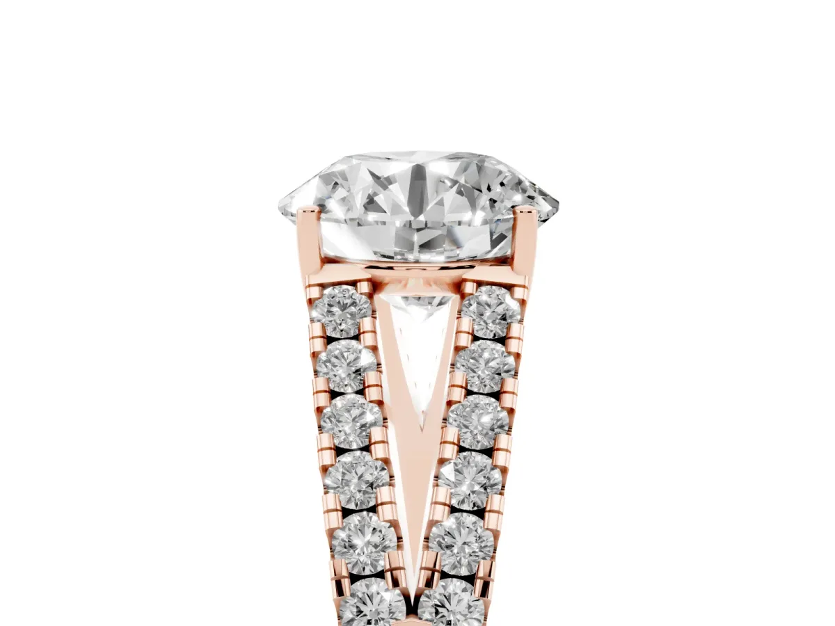 Round Cut Diamond Split Shank Pavé Engagement Ring with Four-Prong Setting Rose gold