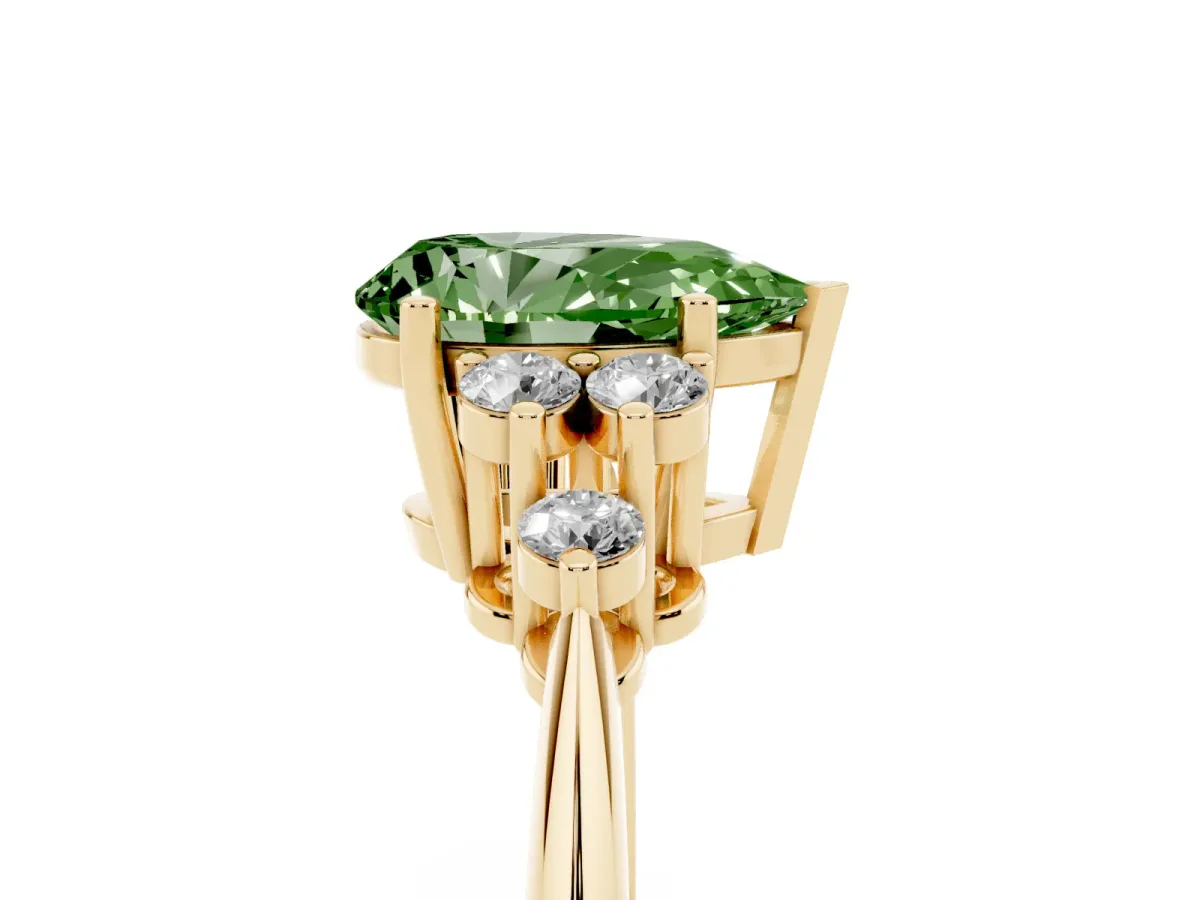 Fancy Green Pear Cut Cut Diamond Cluster Ring with Solitaire Band and Four-Prong Setting Yellow gold