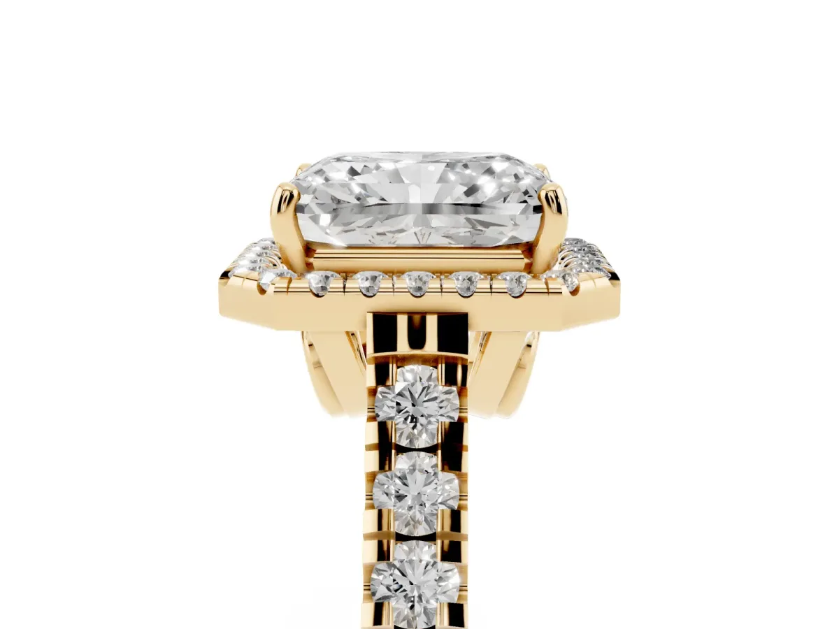 Radiant Cut Halo Pavé Diamond Engagement Ring with Four-Prong Setting Yellow gold