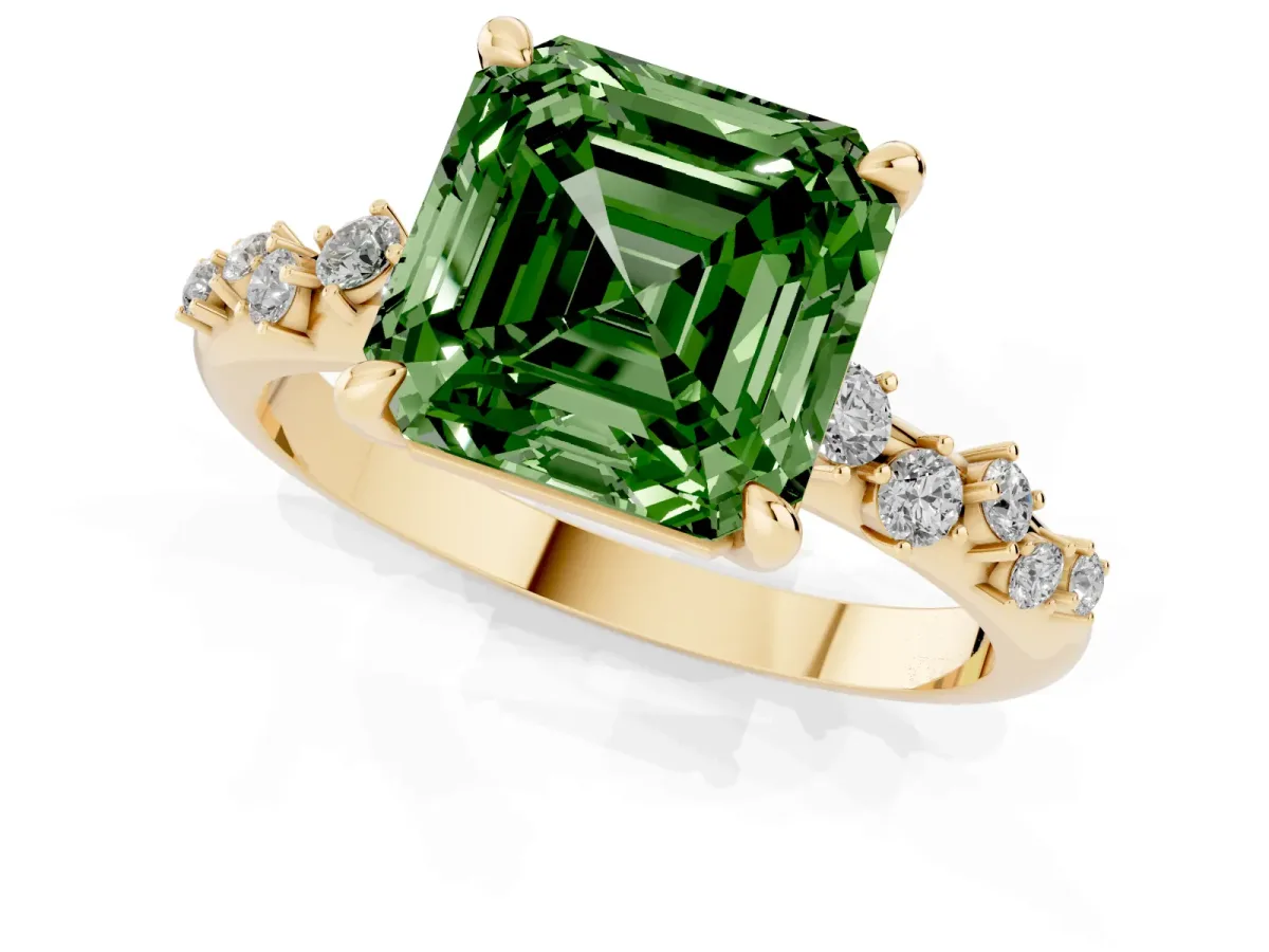 Fancy Green Asscher Cut Cut Diamond Vine Band with Four-Prong Setting Yellow gold
