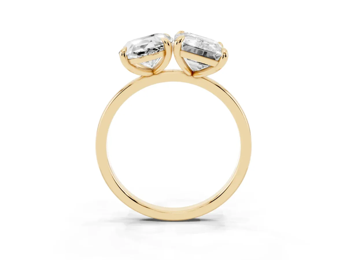 Oval and Radiant Toi Moi Ring with Prong Setting and Plain Band Yellow gold