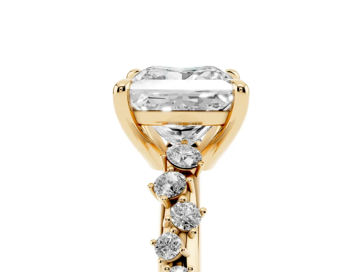 Princess Cut Cut Diamond Vine Band with Four-Prong Setting Yellow gold