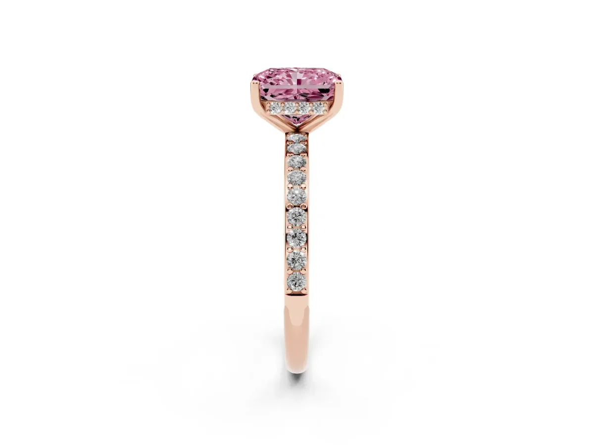 Fancy Pink Radiant Cut Cut Diamond Pavé Band Ring with Four-Prong Setting Rose gold
