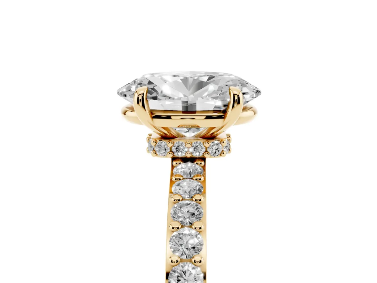 Oval Cut Diamond Pavé Engagement Ring with Round Accents and Prong Setting Yellow gold