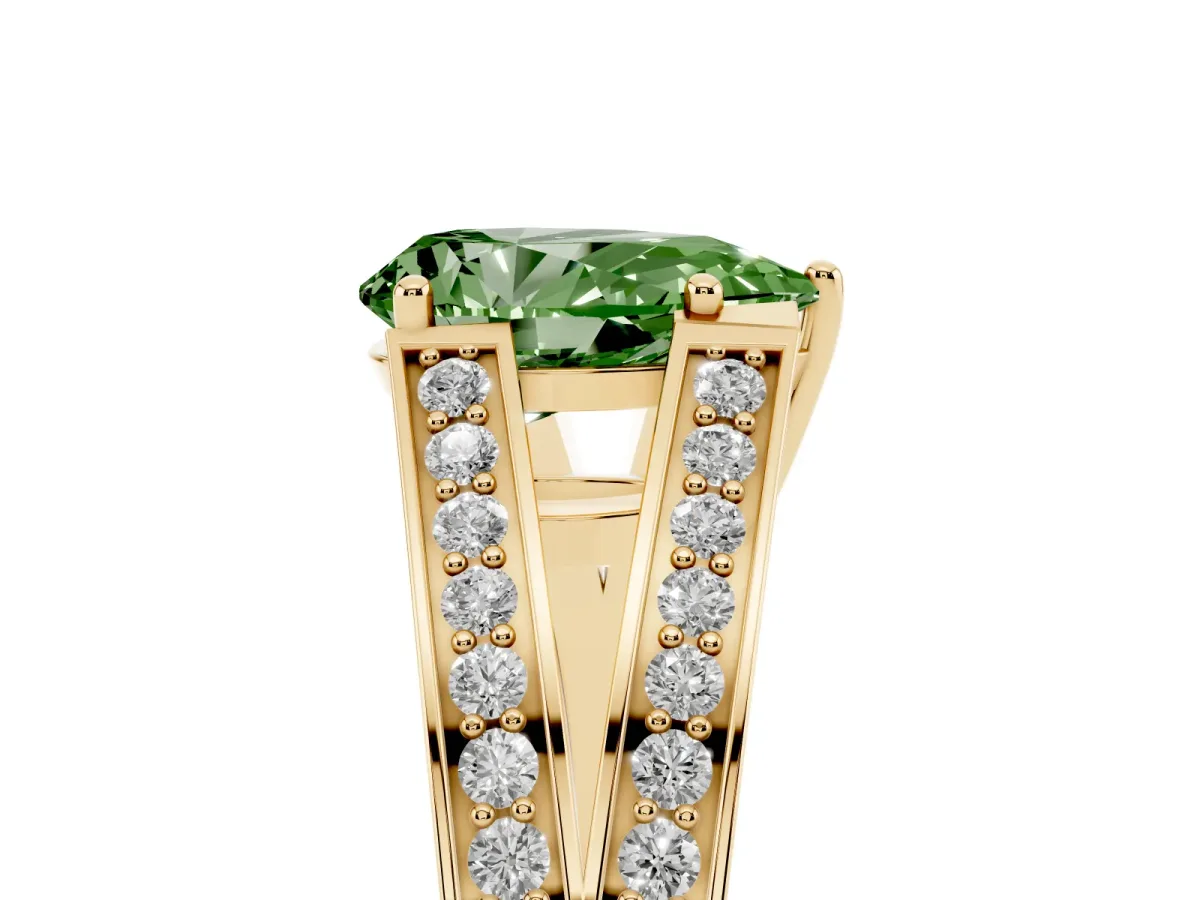 Fancy Green Pear Cut Diamond Split Shank Ring with Pavé Band and Four-Prong Setting Yellow gold