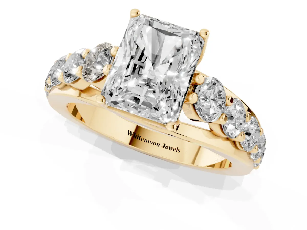 Radiant Cut Diamond Engagement Ring with Pavé Band and Four-Prong Setting Yellow gold