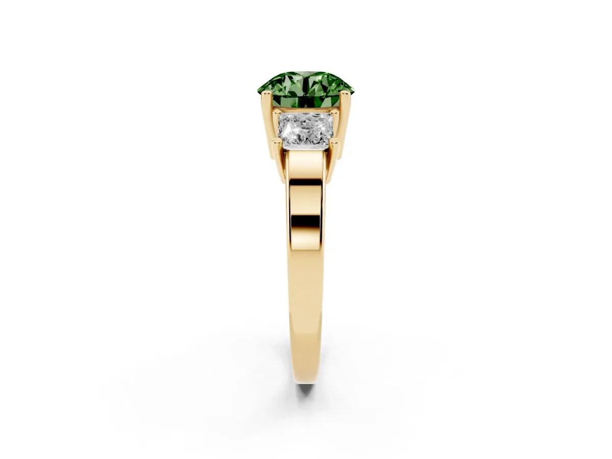Fancy Green Three-Stone Round Cut Cut Solitaire Ring with Prong Setting Yellow gold