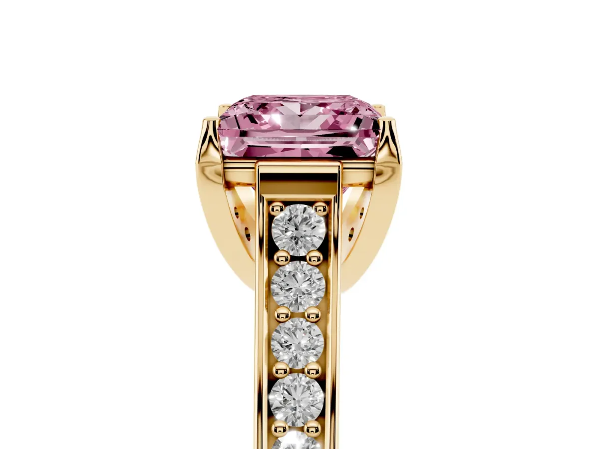 Fancy Pink Princess Cut Brilliant Cut Diamond Engagement Ring with Pavé Band and Four-Prong Setting Yellow gold