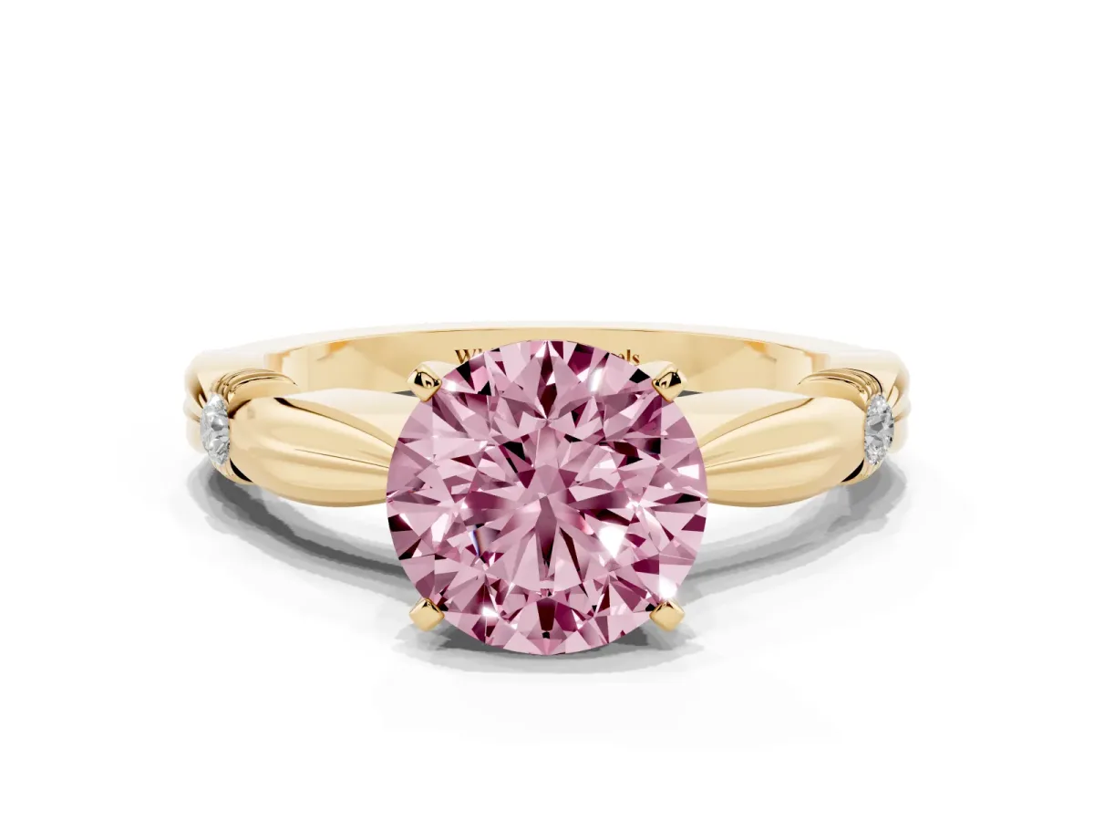 Fancy Pink Round Cut Solitaire Diamond Twisted Band with Four-Prong Setting Yellow gold