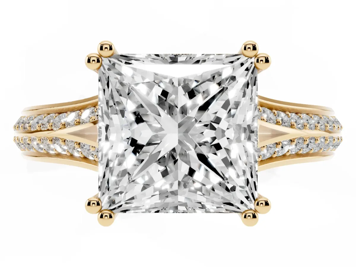 Princess Cut Diamond Split Shank Engagement Ring with Pavé Band Yellow gold