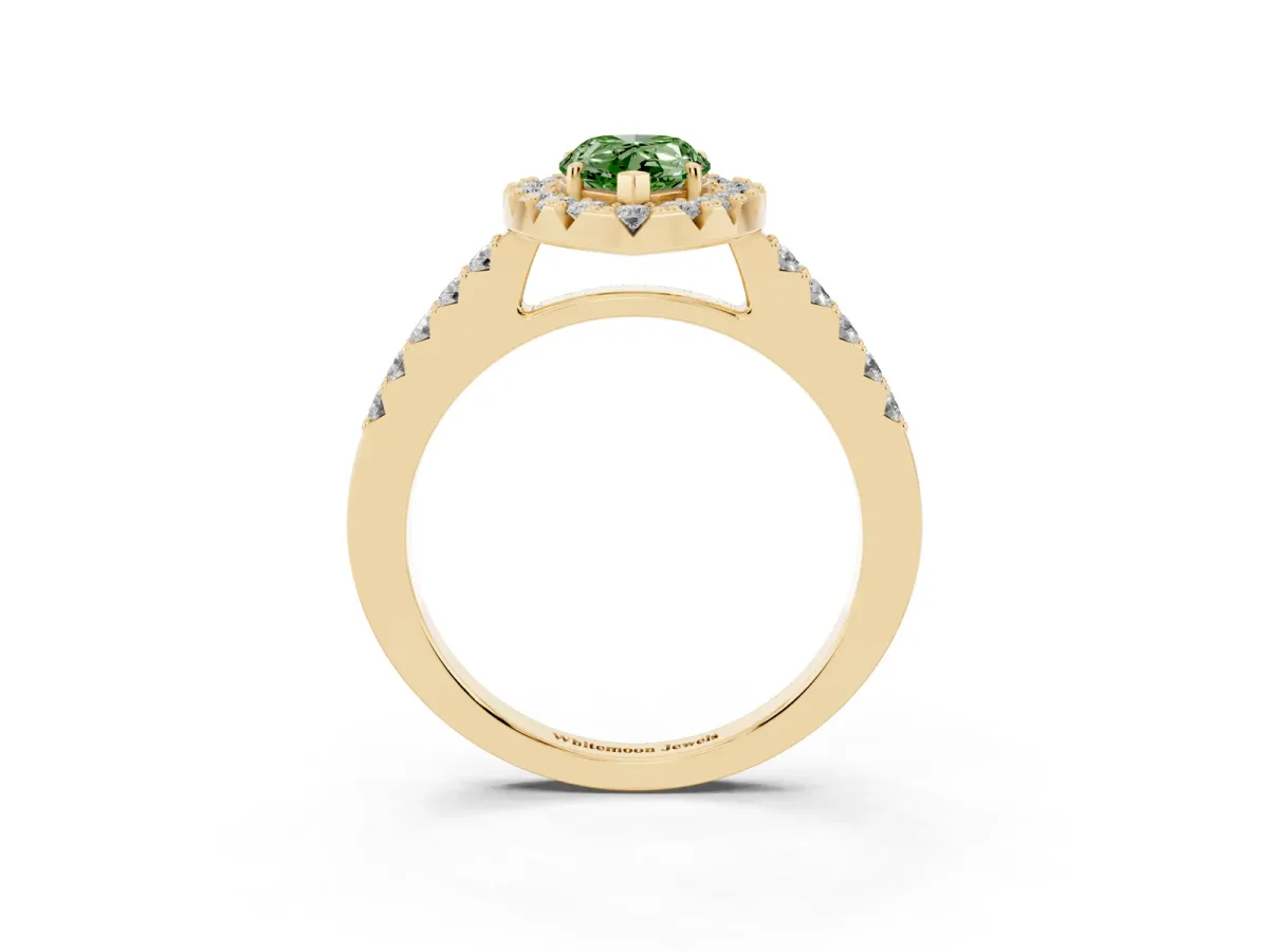 Fancy Green Pear Cut Halo Diamond Pavé Solitaire Ring Yellow gold