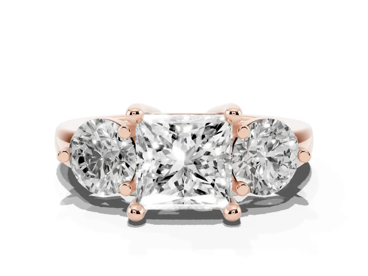 Three-Stone Princess Cut Brilliant Cut Solitaire Ring with Prong Setting on a Classic Band Rose gold