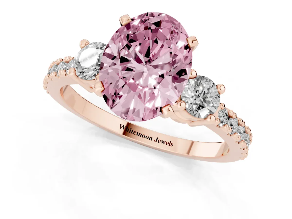 Fancy Pink Oval Cut Three-Stone Diamond Pavé Band with Prong Setting Rose gold
