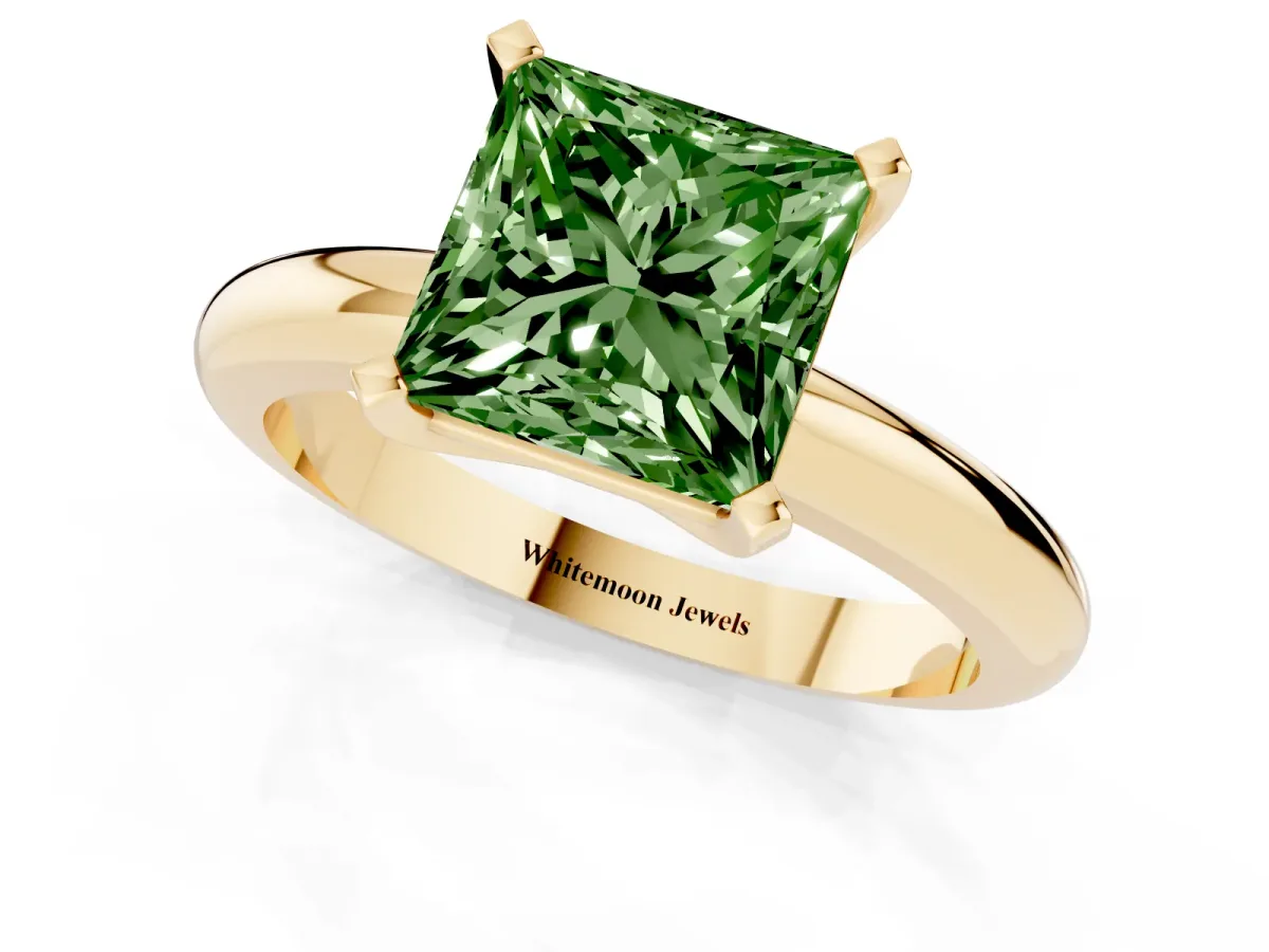 Fancy Green Princess Cut Diamond Solitaire Engagement Ring with Round Band and Four-Prong Setting Yellow gold