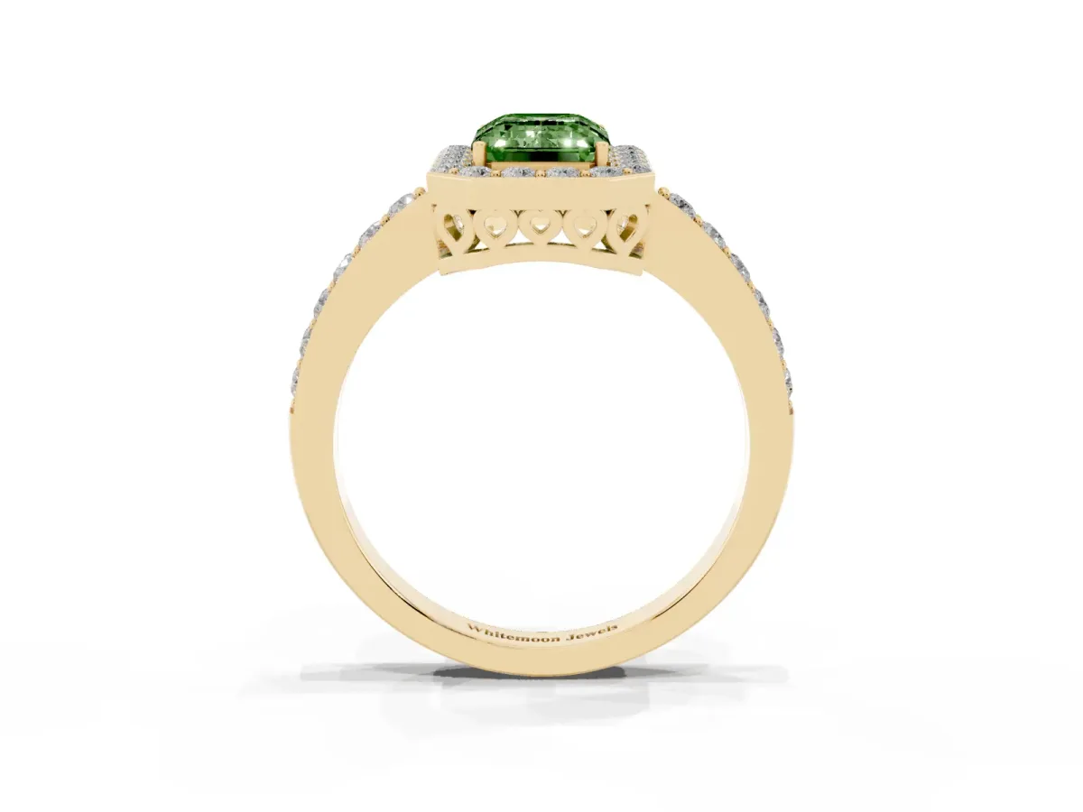 Fancy Green Emerald Cut Halo Diamond Pavé Band Ring with Prong Setting Yellow gold