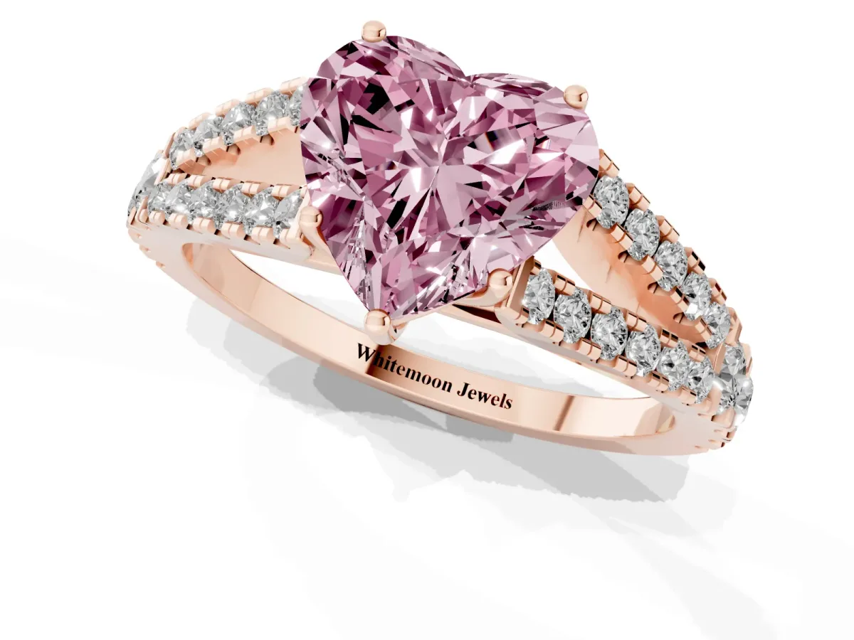 Fancy Pink Heart Cut Diamond Split Shank Pavé Engagement Ring with Four-Prong Setting Rose gold
