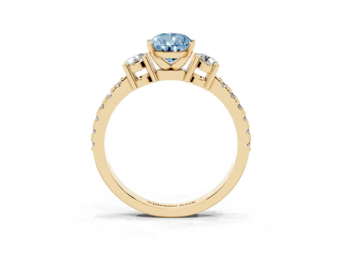 Fancy Blue Pear Cut Three-Stone Diamond Pavé Band with Prong Setting Yellow gold