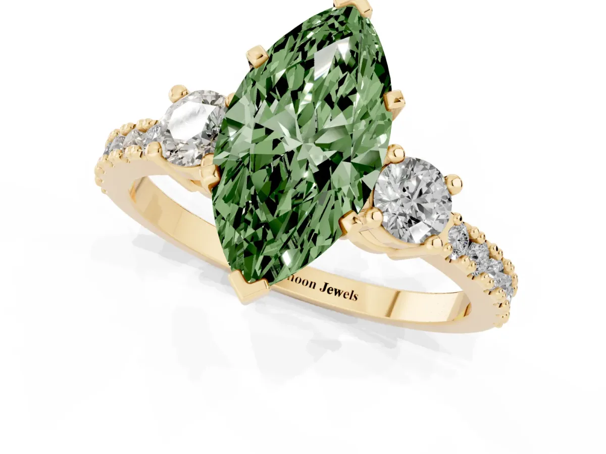 Fancy Green Marquise Cut Three-Stone Diamond Pavé Band with Prong Setting Yellow gold