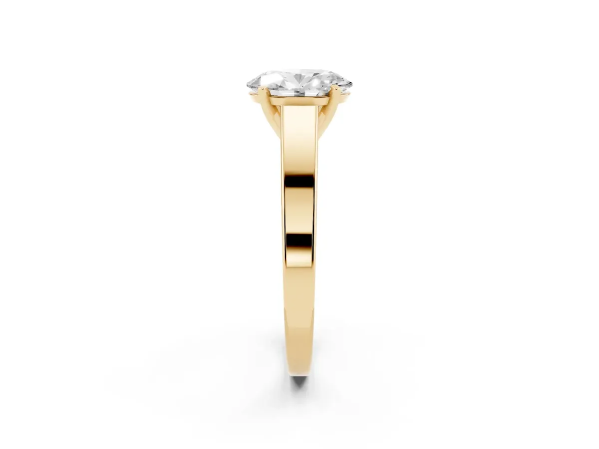 Oval Cut Solitaire Engagement Ring with Four-Prong Setting and Tapered Band Yellow gold