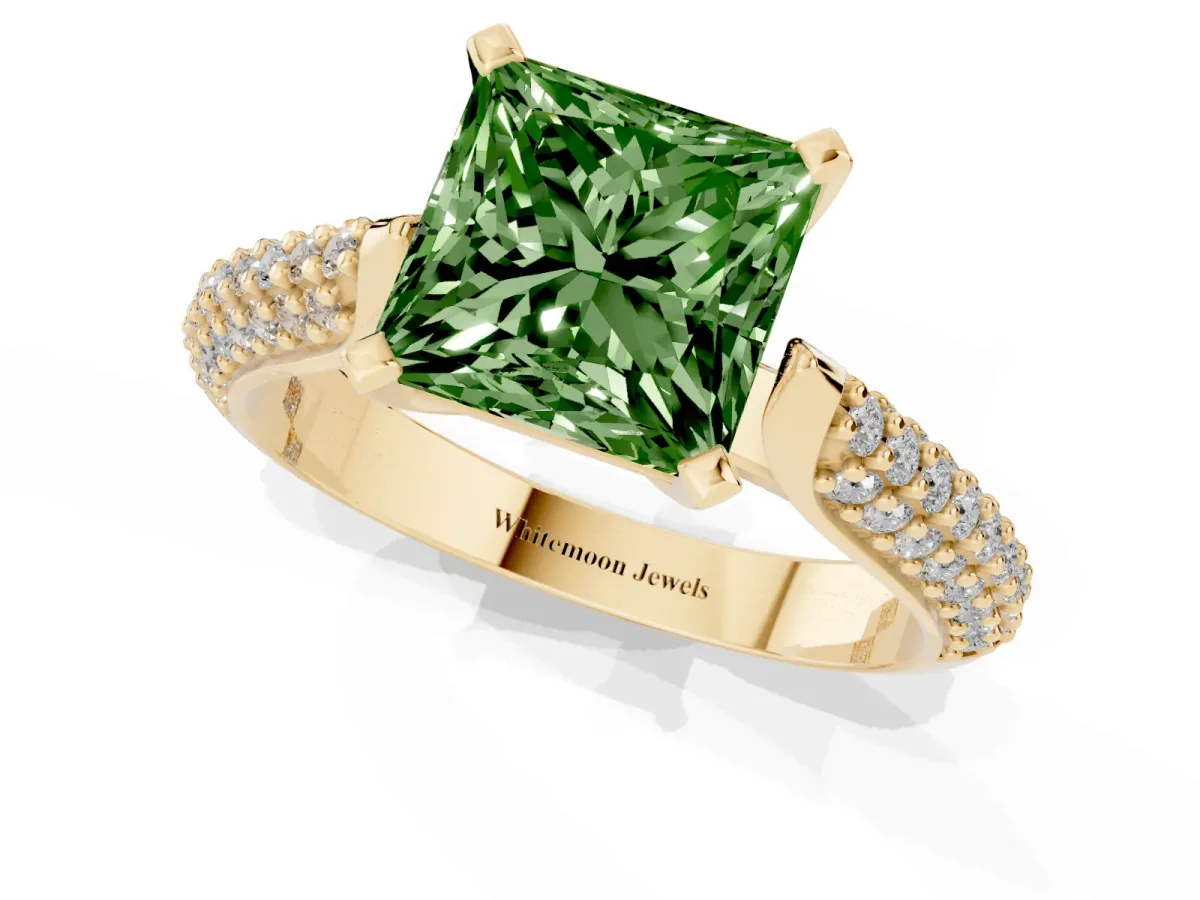 Fancy Green Princess Cut Diamond Solitaire Engagement Ring with Multi-Row Round Pavé Band and Prong Setting Yellow gold