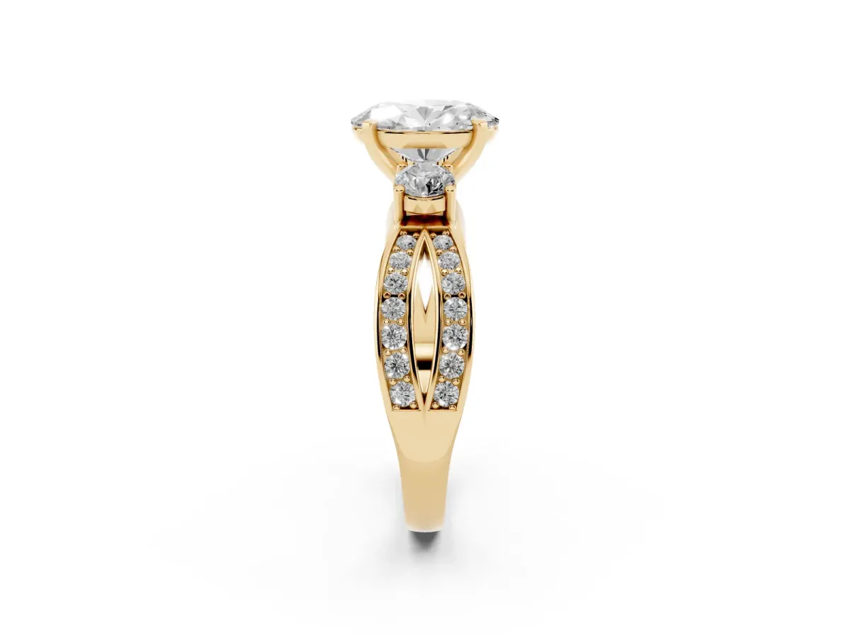 Three-Stone Oval Cut Cut Diamond Twist Band with Prong Setting Yellow gold