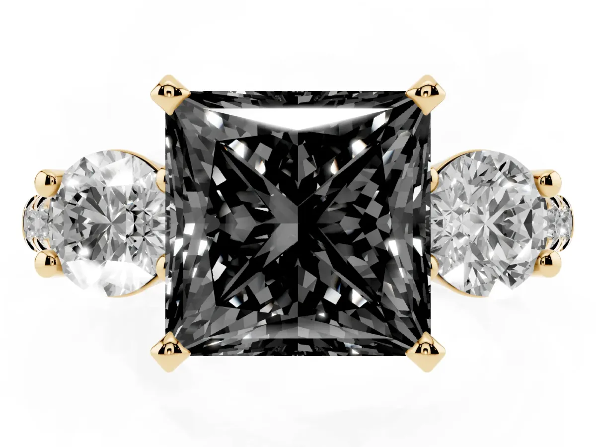 Fancy Black Three-Stone Princess Cut Diamond Pavé Band with Four-Prong Setting Yellow gold
