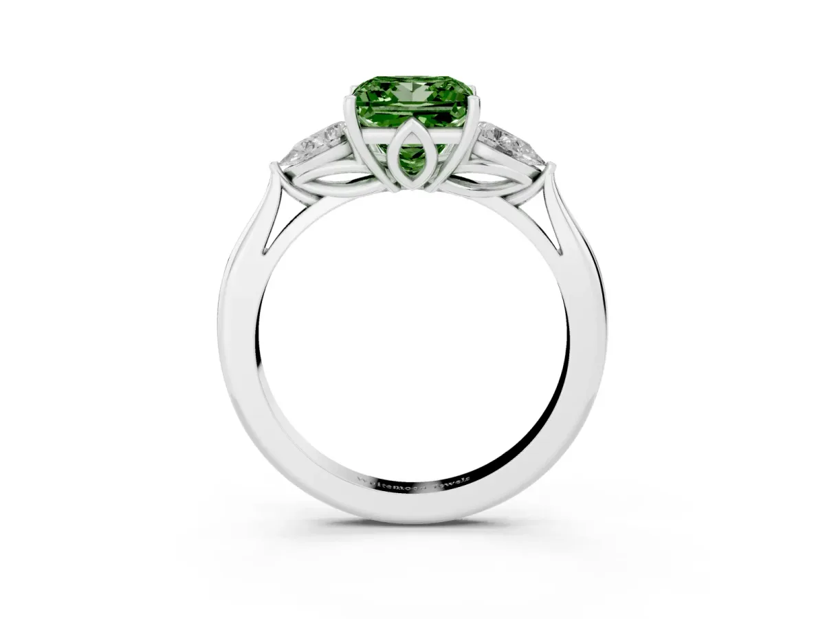 Fancy Green Three-Stone Princess Cut Brilliant Diamond Solitaire Ring with Tapered Band and Four-Prong Setting White gold
