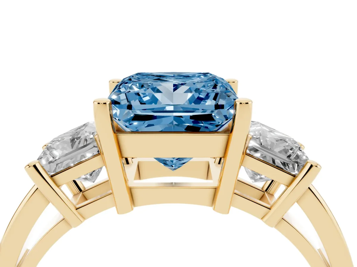 Fancy Blue Three-Stone Princess Cut Cut Solitaire Ring with Prong Setting Yellow gold