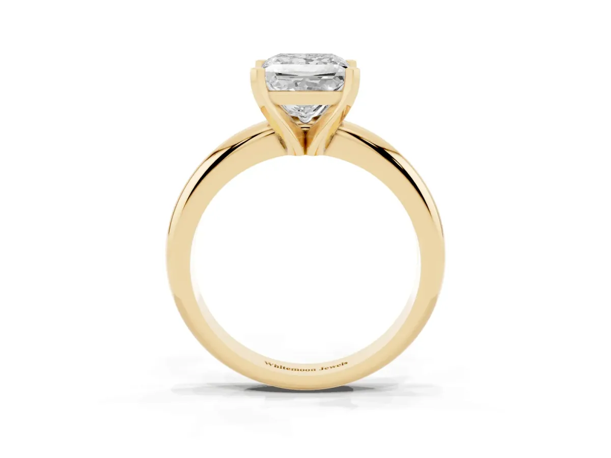 Princess Cut Diamond Solitaire Engagement Ring with Round Band and Four-Prong Setting Yellow gold