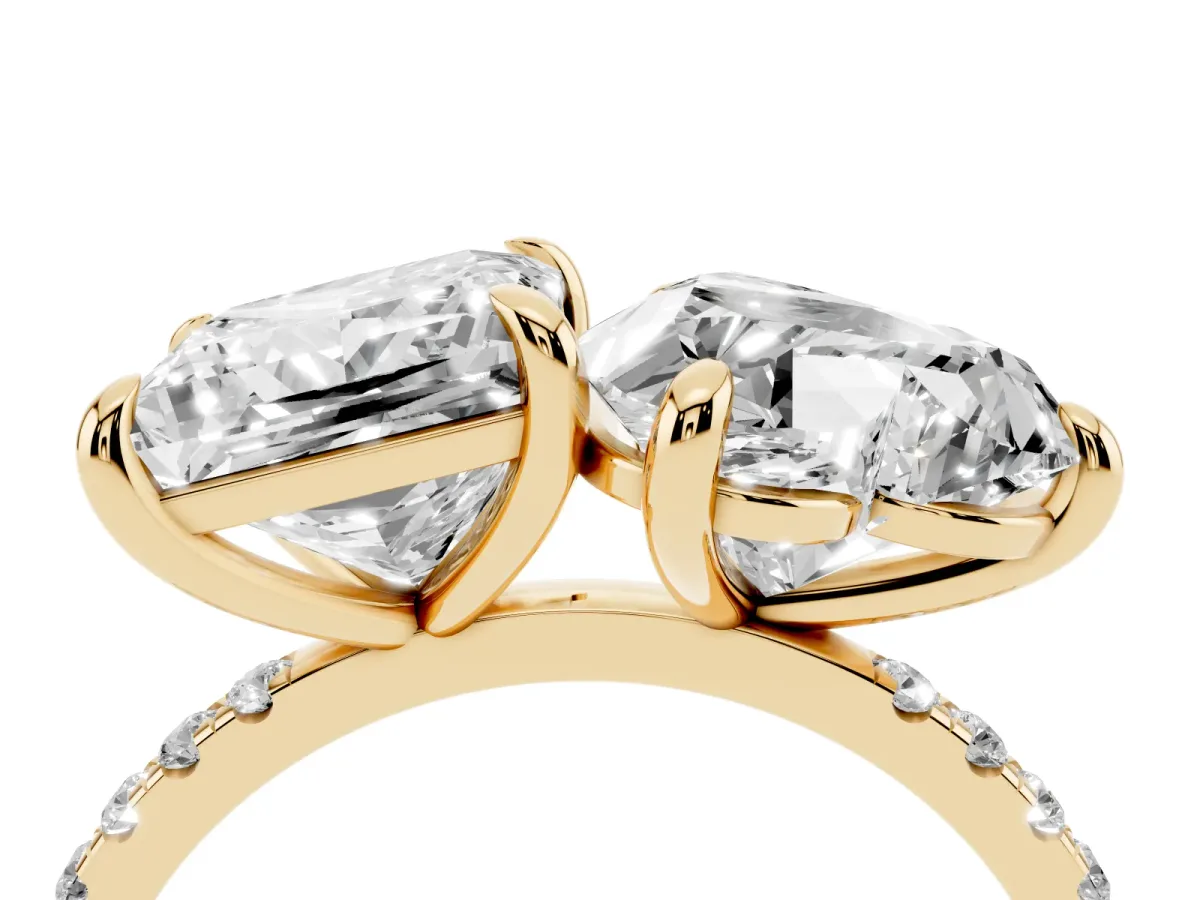 Heart and Princess Toi Moi Ring with Prong Setting and Pave Band Yellow gold