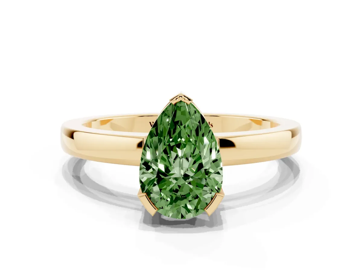 Fancy Green Pear Cut Cut Solitaire Ring with Four-Prong Setting and Classic Band Yellow gold