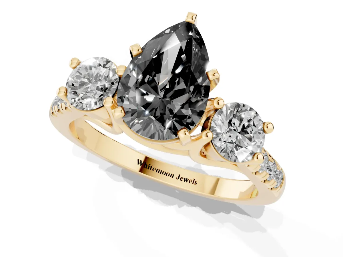 Fancy Black Three-Stone Pear Cut Diamond Pavé Band with Four-Prong Setting Yellow gold