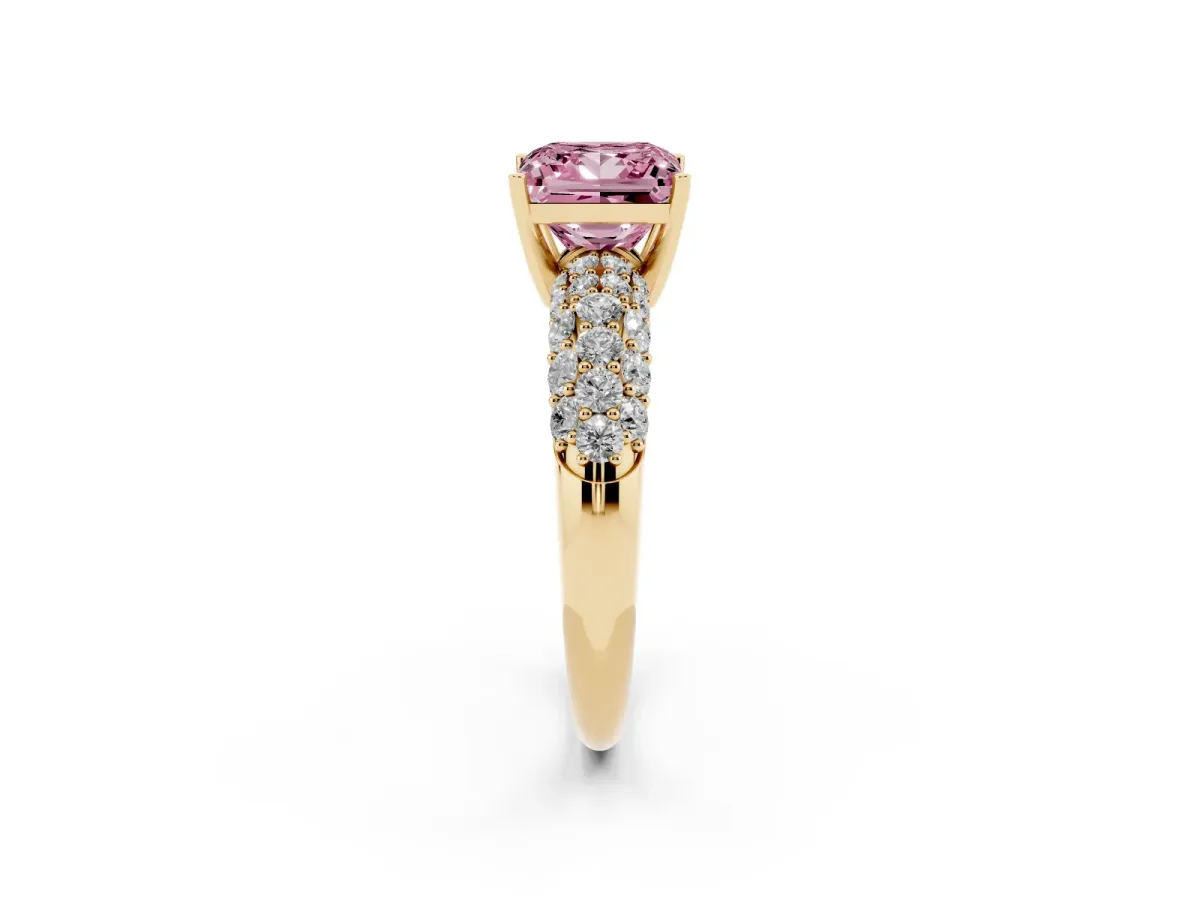 Fancy Pink Princess Cut Diamond Pavé Band Solitaire Ring with Four-Prong Setting Yellow gold