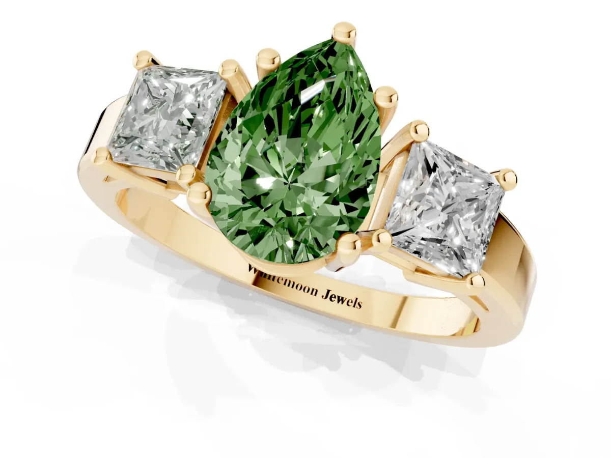 Fancy Green Three-Stone Pear Cut Cut Solitaire Ring with Prong Setting Yellow gold