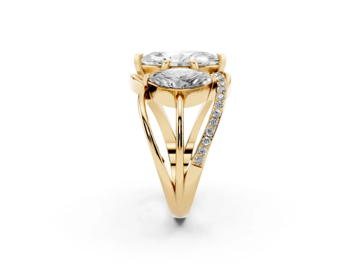 Three-Stone Marquise Cut Cut Diamond Split Shank Prong Set Ring Yellow gold