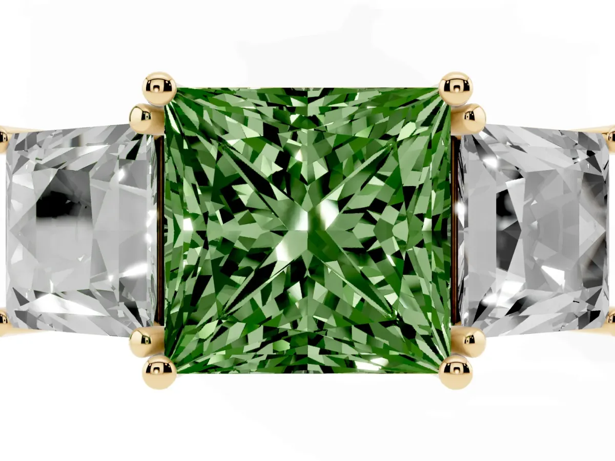 Fancy Green Three-Stone Princess Cut Diamond Pavé Band with Prong Setting Yellow gold