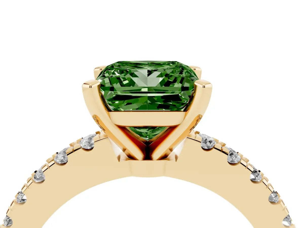 Fancy Green Princess Cut Solitaire Diamond with Pavé Band and Four-Prong Setting Yellow gold
