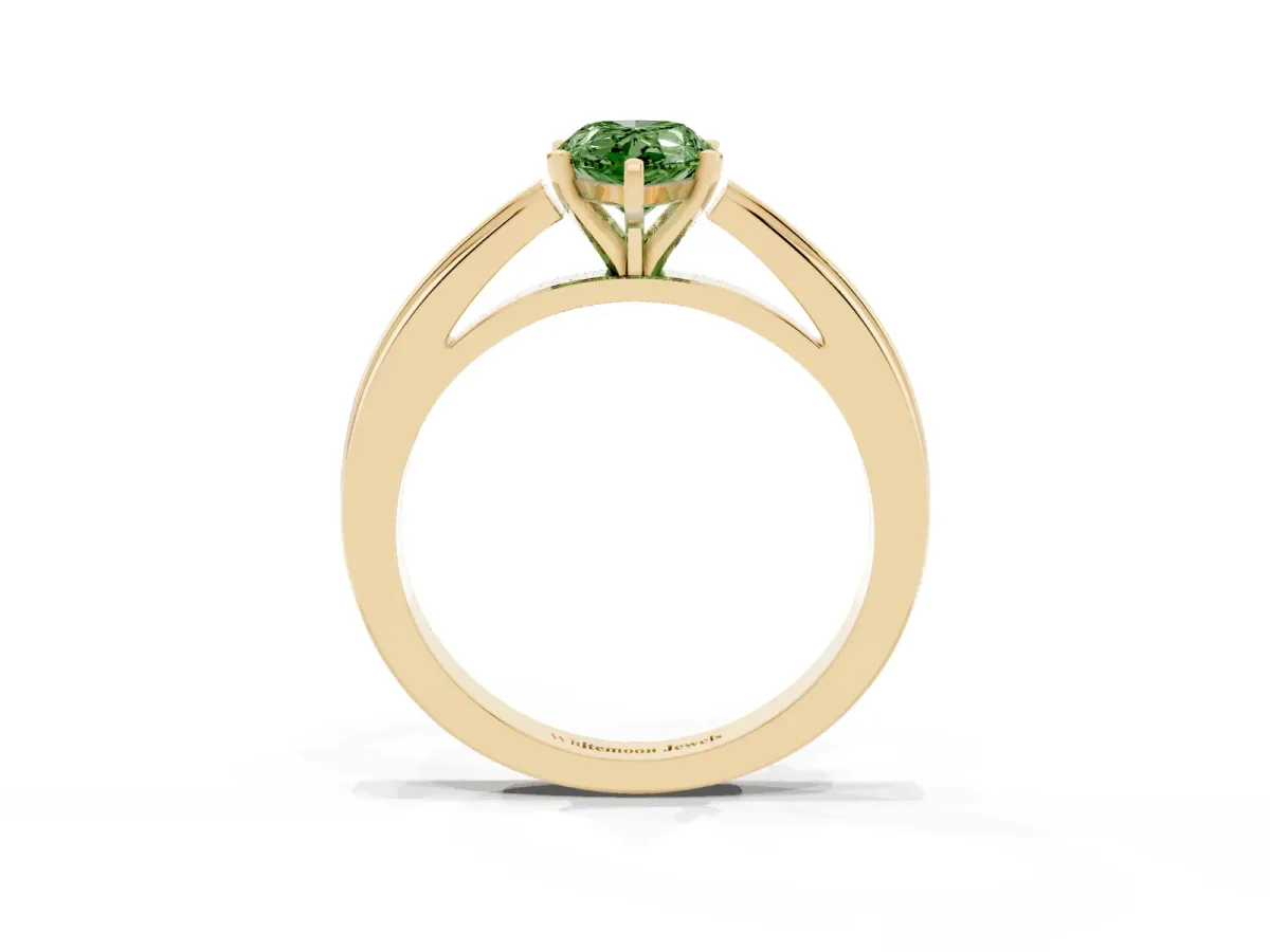Fancy Green Pear Cut Solitaire Diamond Ring with Four-Prong Setting and Classic Band Yellow gold