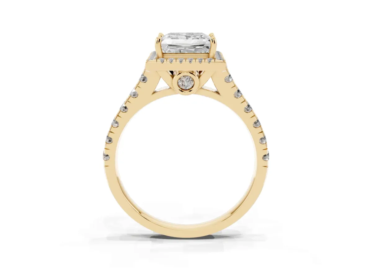 Princess Cut Halo Pavé Diamond Engagement Ring with Four-Prong Setting Yellow gold