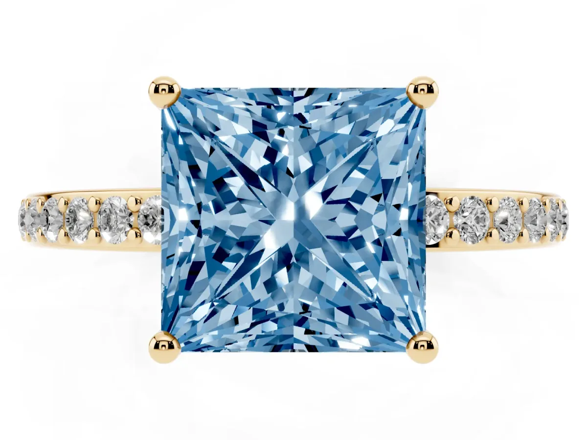 Fancy Blue Princess Cut Cut Diamond Pavé Band Ring with Four-Prong Setting Yellow gold