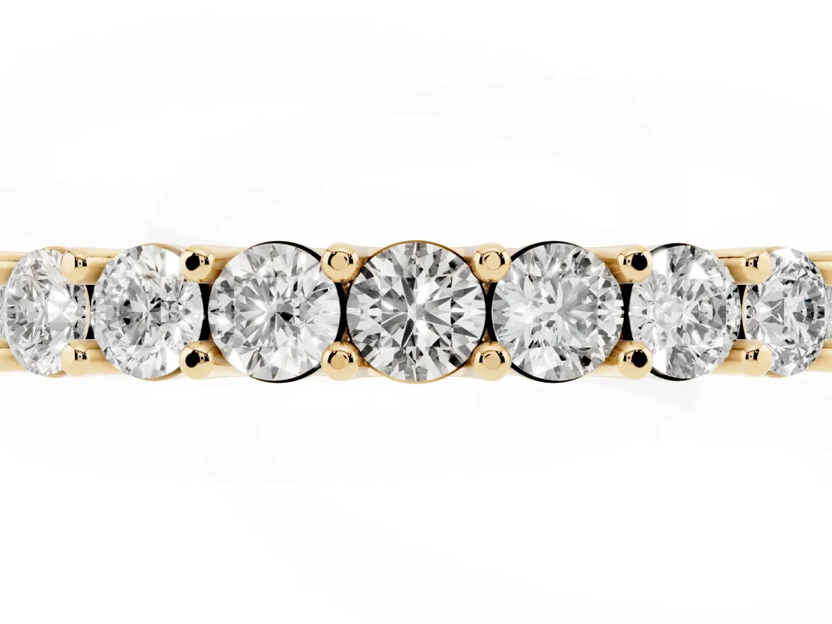 Round Diamond Pavé Half-Eternity Band Yellow gold
