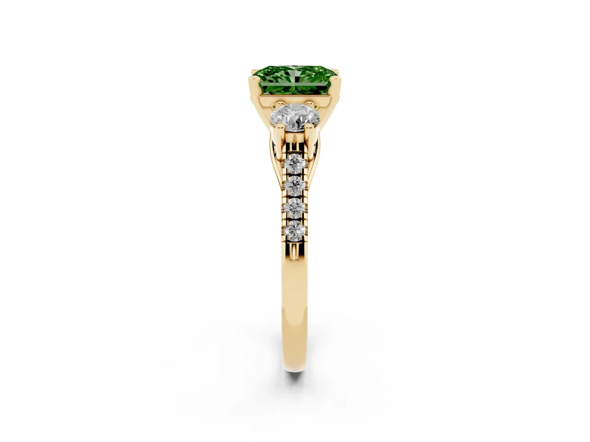 Fancy Green Three-Stone Radiant Cut Diamond Pavé Band with Four-Prong Setting Yellow gold