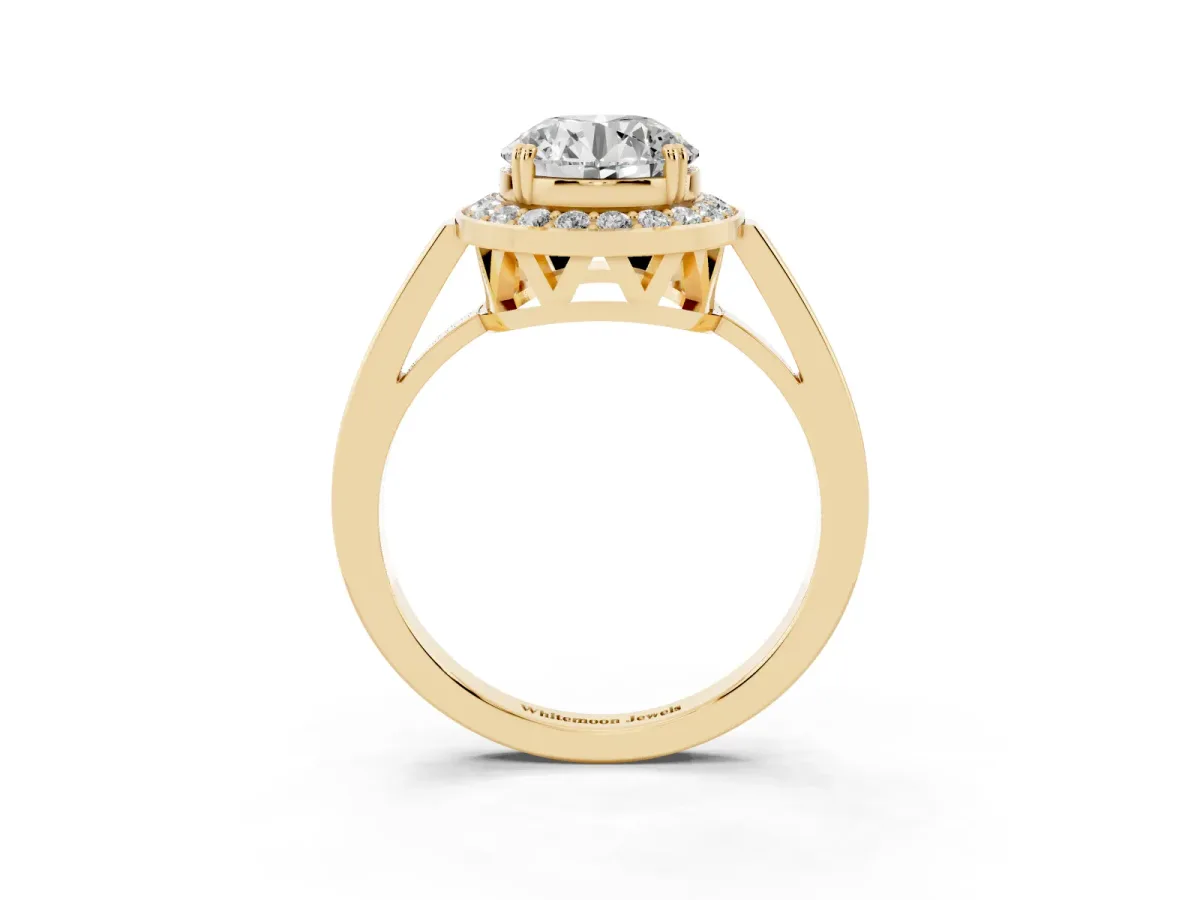 Round Cut Diamond Halo Ring with Split Shank and Four-Prong Setting Yellow gold