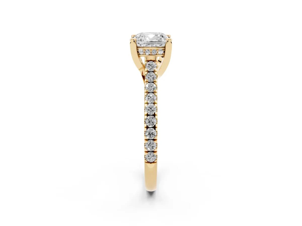 Cushion Cut Brilliant Diamond Solitaire with Pavé Band and Four-Prong Setting Yellow gold