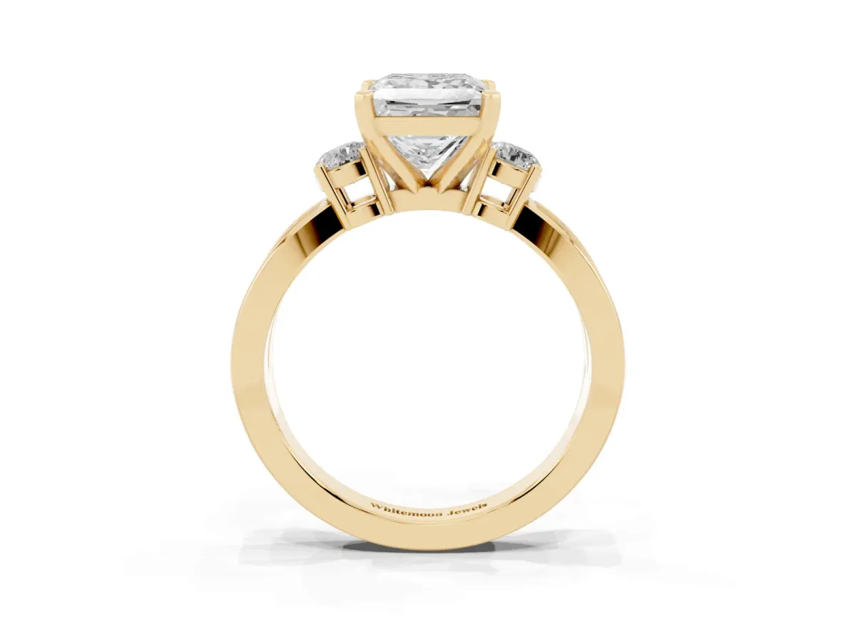 Three-Stone Princess Cut Cut Diamond Twist Band with Prong Setting Yellow gold