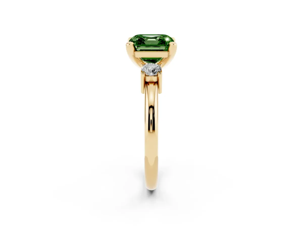 Fancy Green Three-Stone Princess Cut Cut Diamond Solitaire with Prong Setting and Classic Band Yellow gold